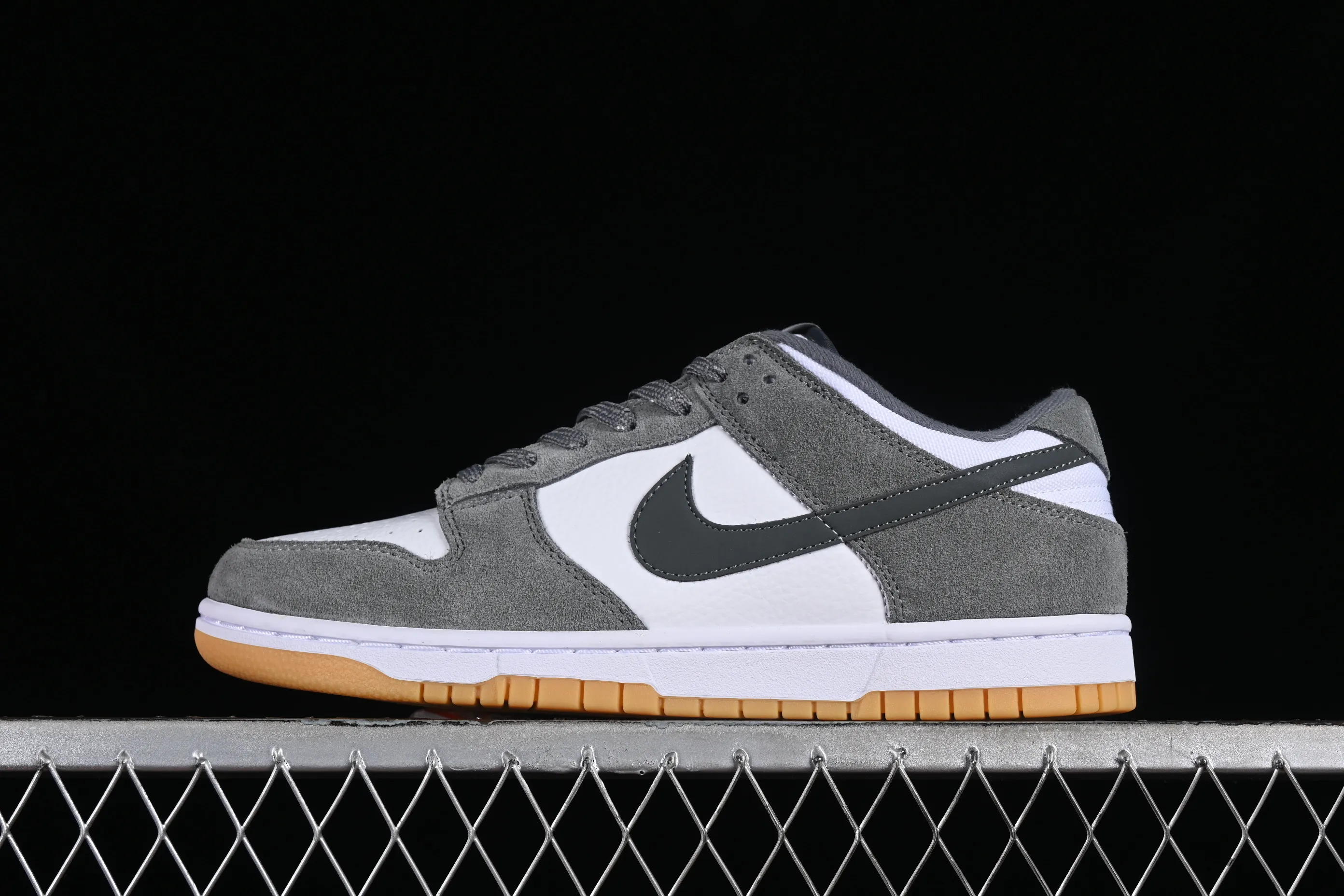 All categories Nk SB Dunk series Nk SB Dunk Low low-top sneakers Nk Dunk Low "Grey Gum" dark gray suede SB low-top casual sports skateboard shoes FV0389-100